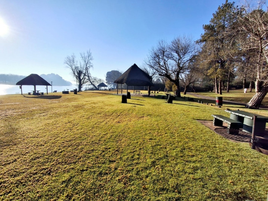 2 Bedroom Property for Sale in Vaalpark Free State